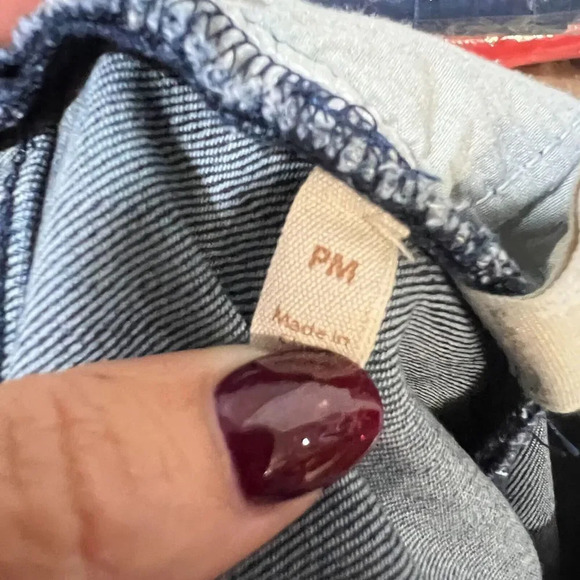 Soft Surroundings Womens Blue Distressed Denim Lean Flare Jeans M 33x29 Mid Ris - Picture 11 of 13